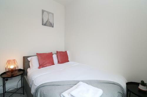 Apartamento Spacious 2 Bed Close To City Centre Parking