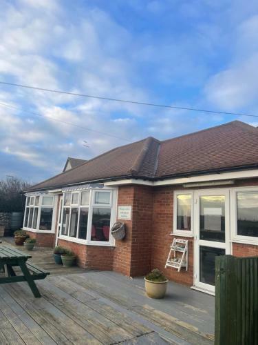 Stunning 8-bed Apartment In Bacton