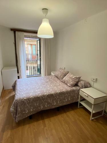 Apartamento R�a Real 40, 1