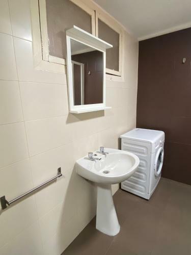 Apartamento R�a Real 40, 1