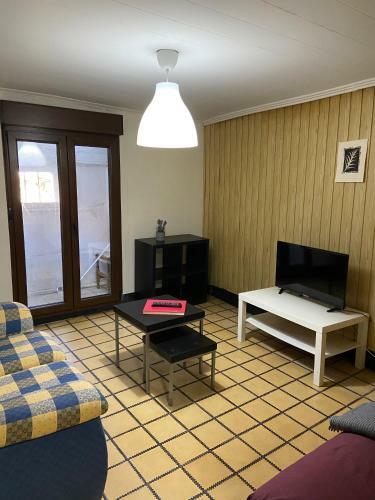 Apartamento R�a Real 40, 1