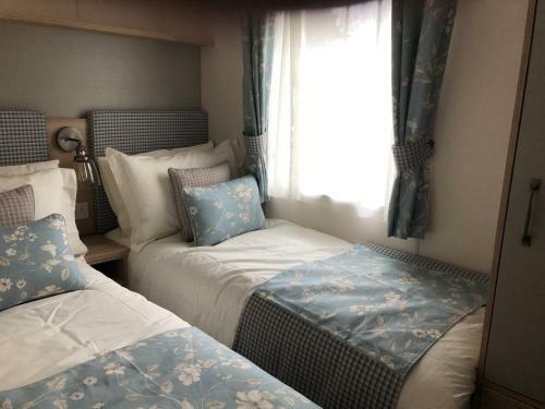 Luxury 2 Bedroom Caravan
