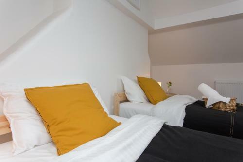 Preston Blackpool Road Apartment - Sleeps 6 - Ideal Location