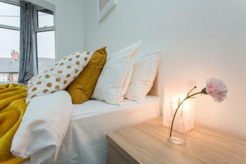 Preston Blackpool Road Apartment - Sleeps 6 - Ideal Location