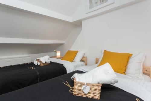 Preston Blackpool Road Apartment - Sleeps 6 - Ideal Location