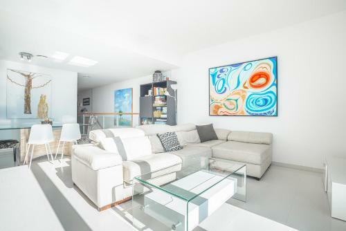 Apartamento Luxurious And Modern Duplex Near The Sea