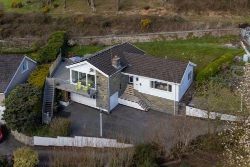 Solace - Beautiful Cottage, Views Over The Wooded Valley