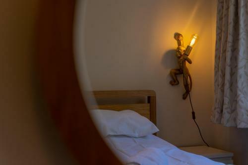 Solace - Beautiful Cottage, Views Over The Wooded Valley