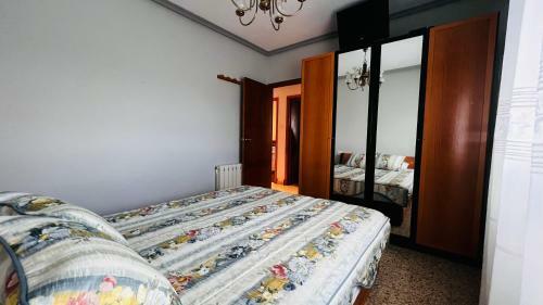 Espaciosa Casa Rural, 3 Rooms, 2bthros, Muy Acogedora.