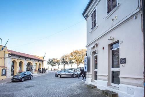 Apartamento Camera Conero - Sirolo Camera Nel Centro Del Paese