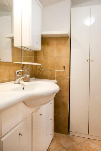 Apartamento N253 - Numana, Trilocale Con Portico