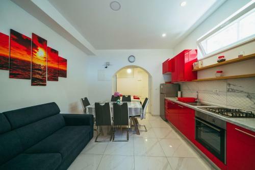 Apartments Lovre - Close To The Sea
