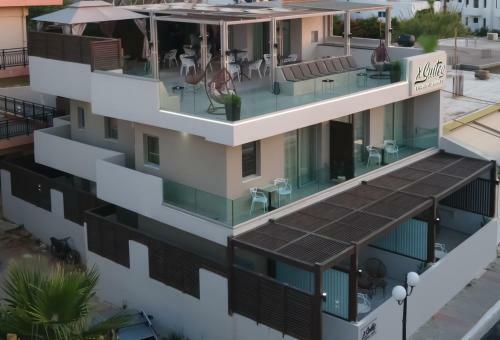 Hotel Xsuites