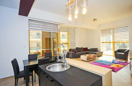 Orange Lux Apartments