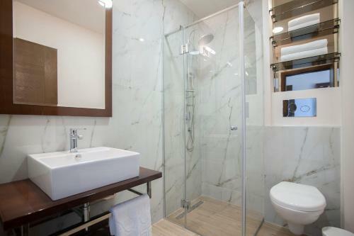 Hotel Twelve By Aycon