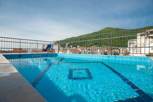 Hotel Twelve By Aycon