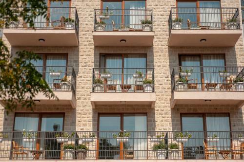 Hotel Twelve By Aycon