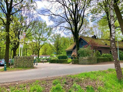 Nieuwe Tiny Lodges En Chalets Op Chaletpark Kempenbos