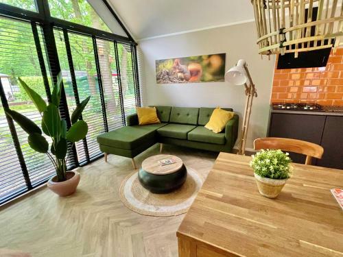 Nieuwe Tiny Lodges En Chalets Op Chaletpark Kempenbos