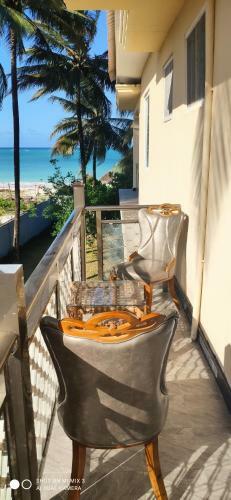 Bed & Breakfast Pwani Beach Hotel & Apartments