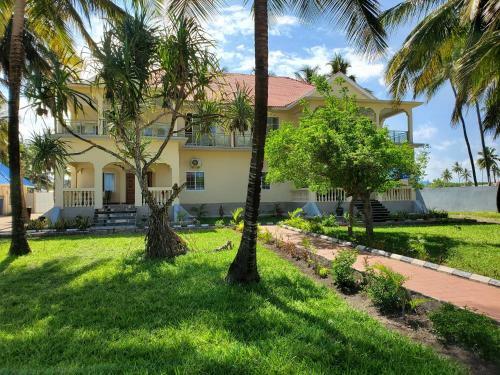Bed & Breakfast Pwani Beach Hotel & Apartments