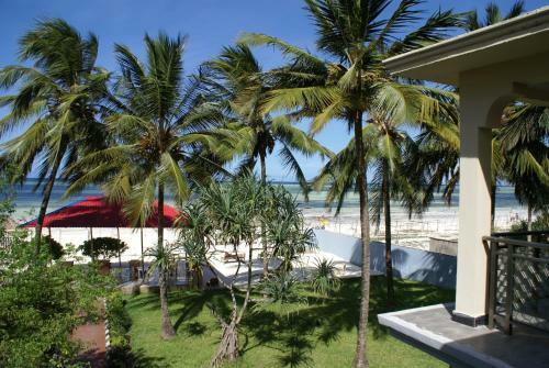 Bed & Breakfast Pwani Beach Hotel & Apartments