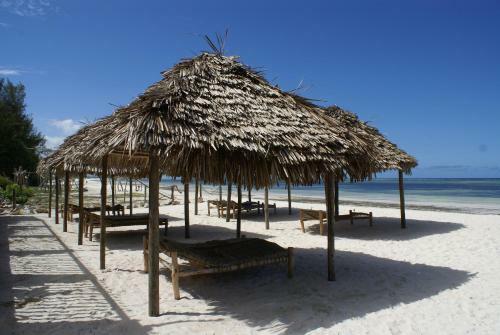 Bed & Breakfast Pwani Beach Hotel & Apartments