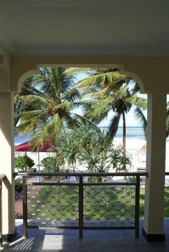 Bed & Breakfast Pwani Beach Hotel & Apartments