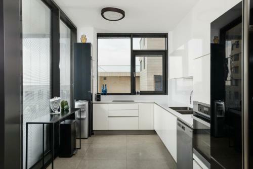 Beach Apartment Prime Location Terrace & Sea View