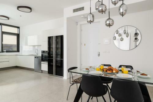 Beach Apartment Prime Location Terrace & Sea View
