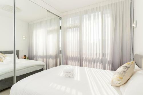 Beach Apartment Prime Location Terrace & Sea View
