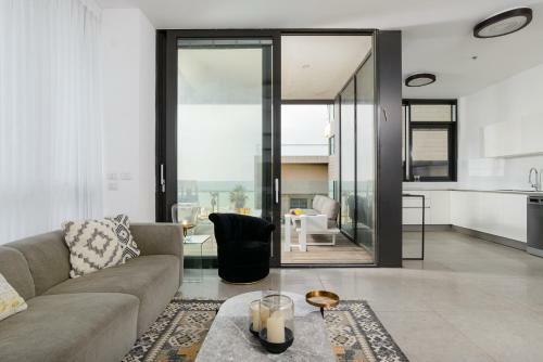 Beach Apartment Prime Location Terrace & Sea View