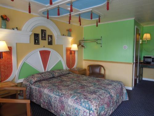 Cocoa Motel