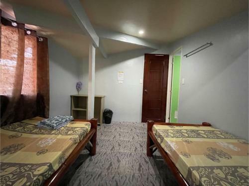 Hotel Oyo 795 Tapales Guest House