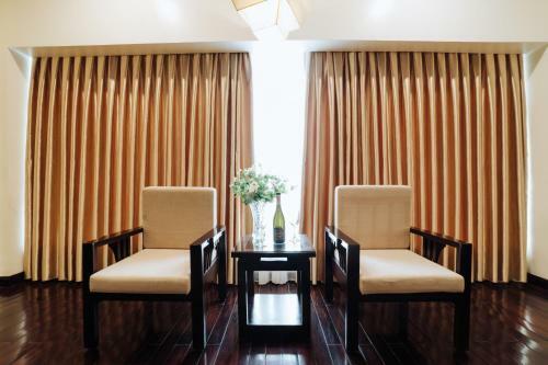 White Palace Thai Binh Hotel