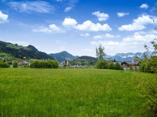 Beautiful Apartment In Kitzbuhel With A Garden