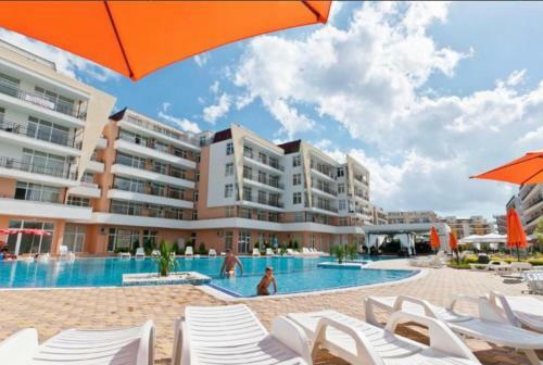 Kamelia Grand Apartments