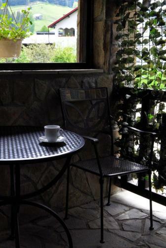 Villa Black Valley House