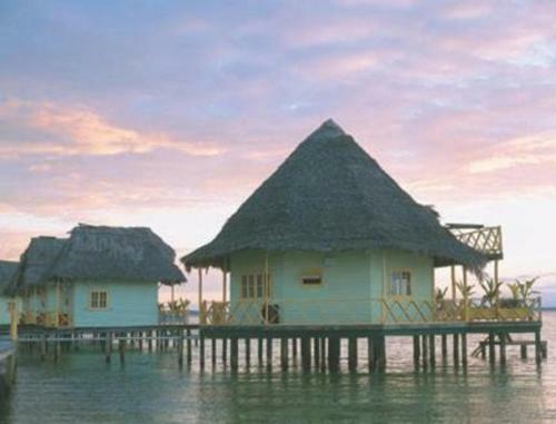 Hotel Punta Caracol Acqua Lodge