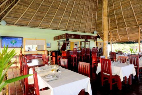 Hotel Punta Caracol Acqua Lodge