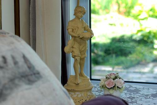 Golden Pathways Retreat B&B
