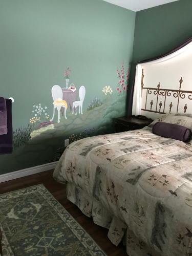 Golden Pathways Retreat B&B