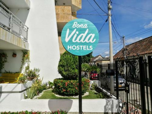 Bona Vida Hostel La Quinta II