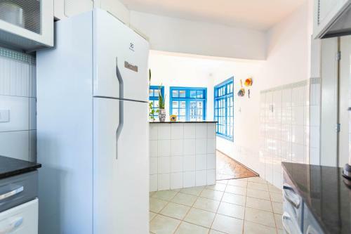 Chacara Com Piscina, Churrasqueira E Wifi Em Cotia