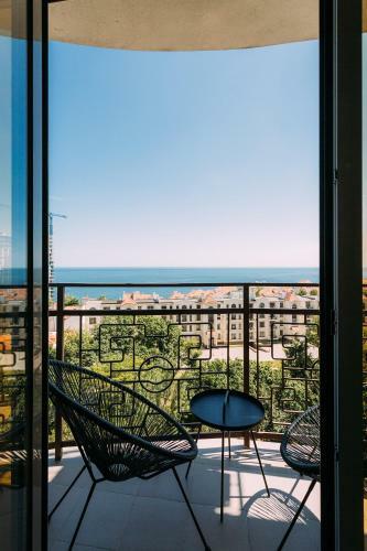Sea And Sky Apartment