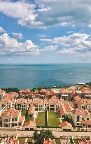 Sea And Sky Apartment