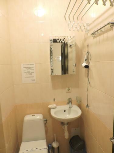Breeze Hotel