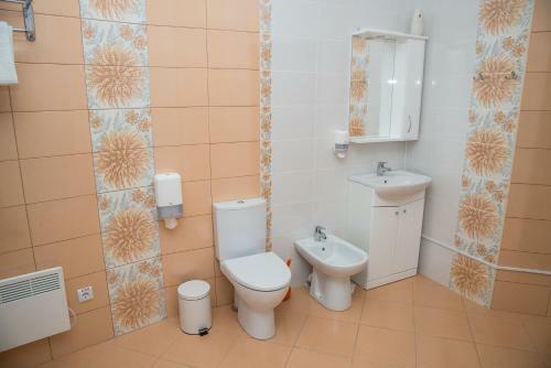 12 Months Mini Hotel