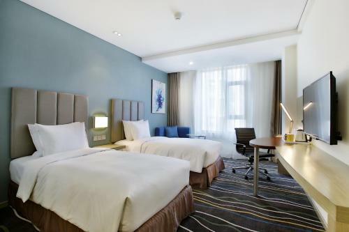 Holiday Inn Express Langfang Park View, An Ihg Hotel