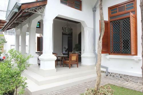Hostal Sentoel Huis